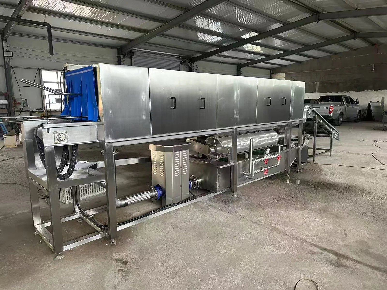 Poultry crate washer