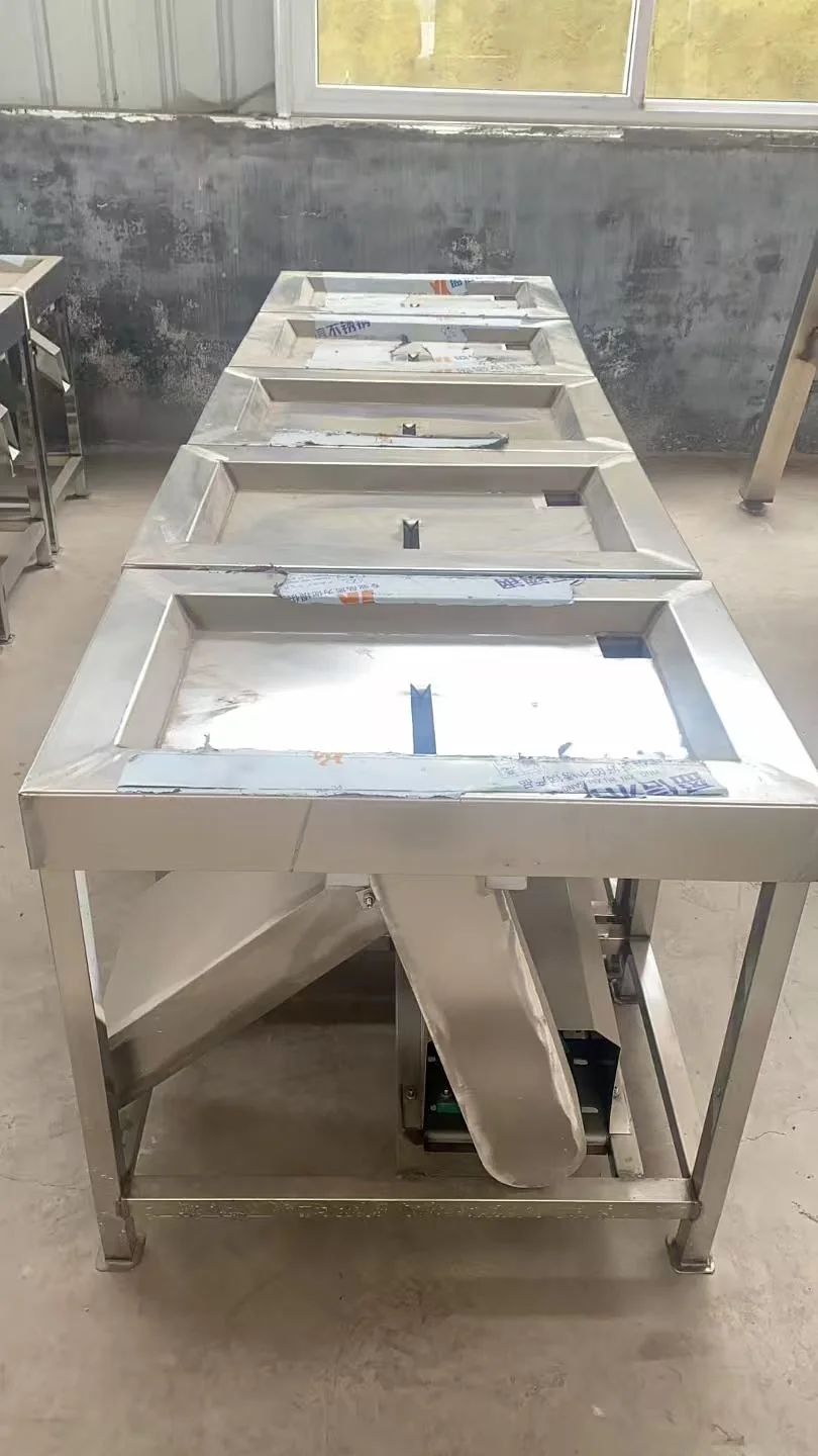 Processing worktables and handling trolleys